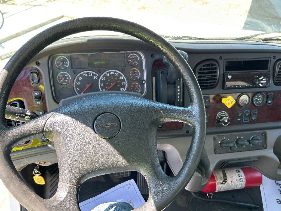 Medium Duty Box Truck-Light and Medium Duty Trucks-Freightliner-2019-M2-Oklahoma City-OK-120,591\n\t\tmiles-$ 58,500 - Image 18