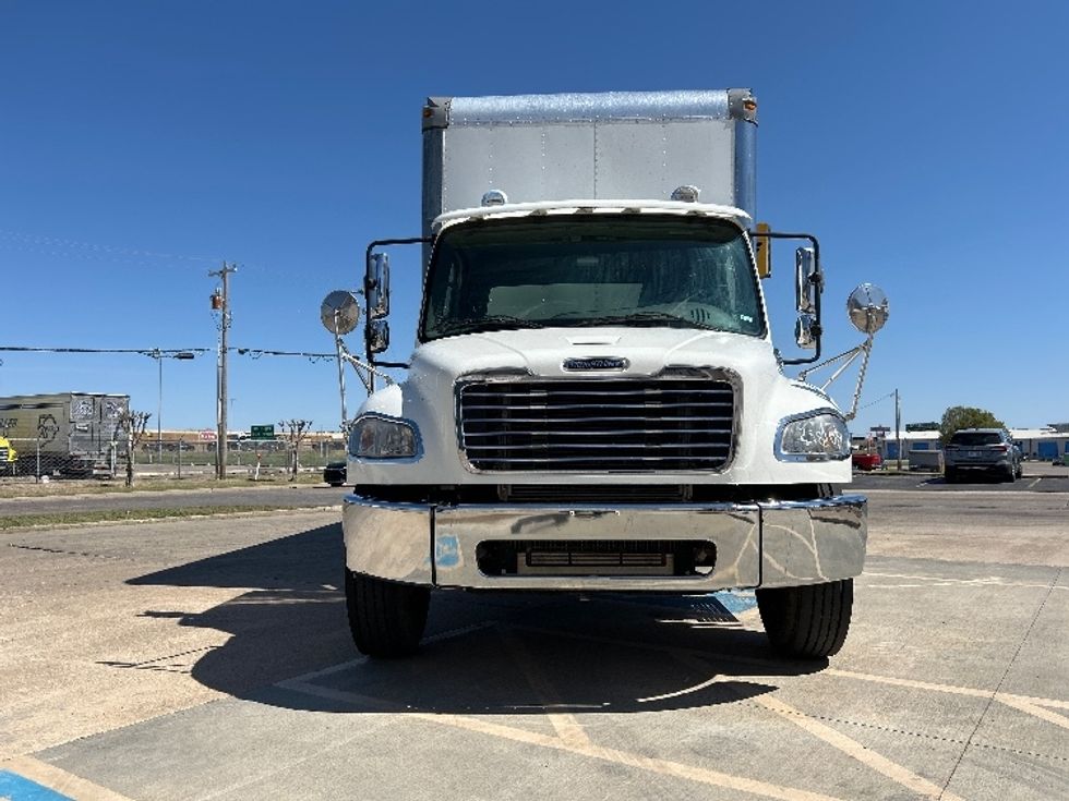 Medium Duty Box Truck-Light and Medium Duty Trucks-Freightliner-2019-M2-Oklahoma City-OK-120,591\n\t\tmiles-$ 58,500 - Image 2