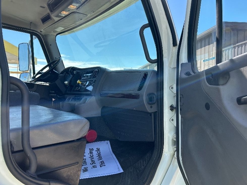 Medium Duty Box Truck-Light and Medium Duty Trucks-Freightliner-2019-M2-Oklahoma City-OK-120,591\n\t\tmiles-$ 58,500 - Image 20
