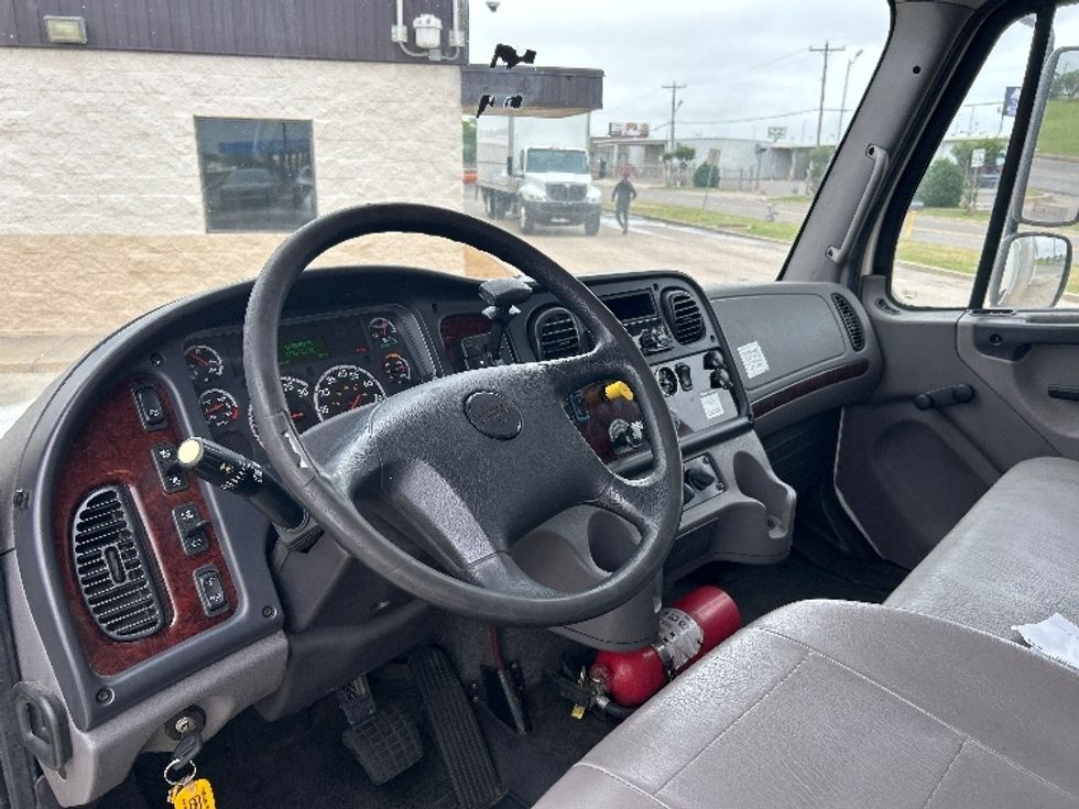 Medium Duty Box Truck-Light and Medium Duty Trucks-Freightliner-2019-M2-Oklahoma City-OK-159,024\n\t\tmiles-$ 55,500 - Image 17