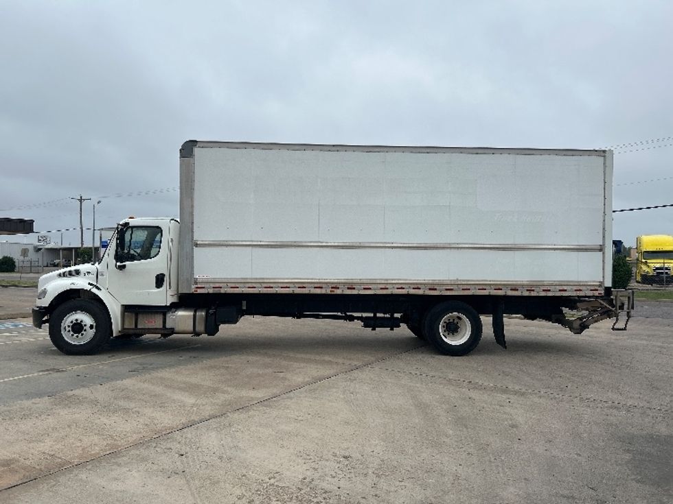 Medium Duty Box Truck-Light and Medium Duty Trucks-Freightliner-2019-M2-Oklahoma City-OK-159,024\n\t\tmiles-$ 55,500 - Image 4