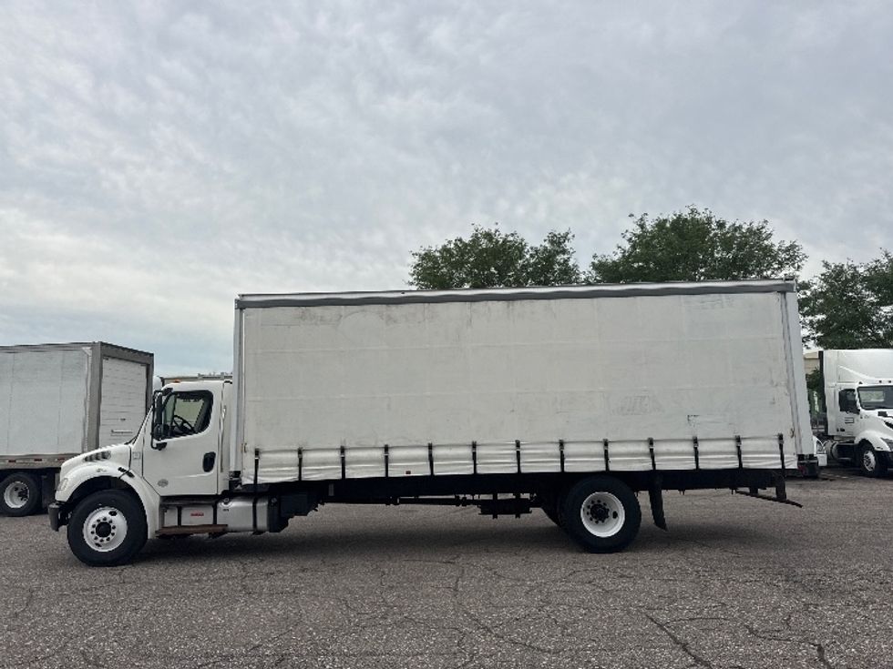 Medium Duty Box Truck-Light and Medium Duty Trucks-Freightliner-2019-M2-Omaha-NE-175,111\n\t\tmiles-$ 46,500 - Image 4