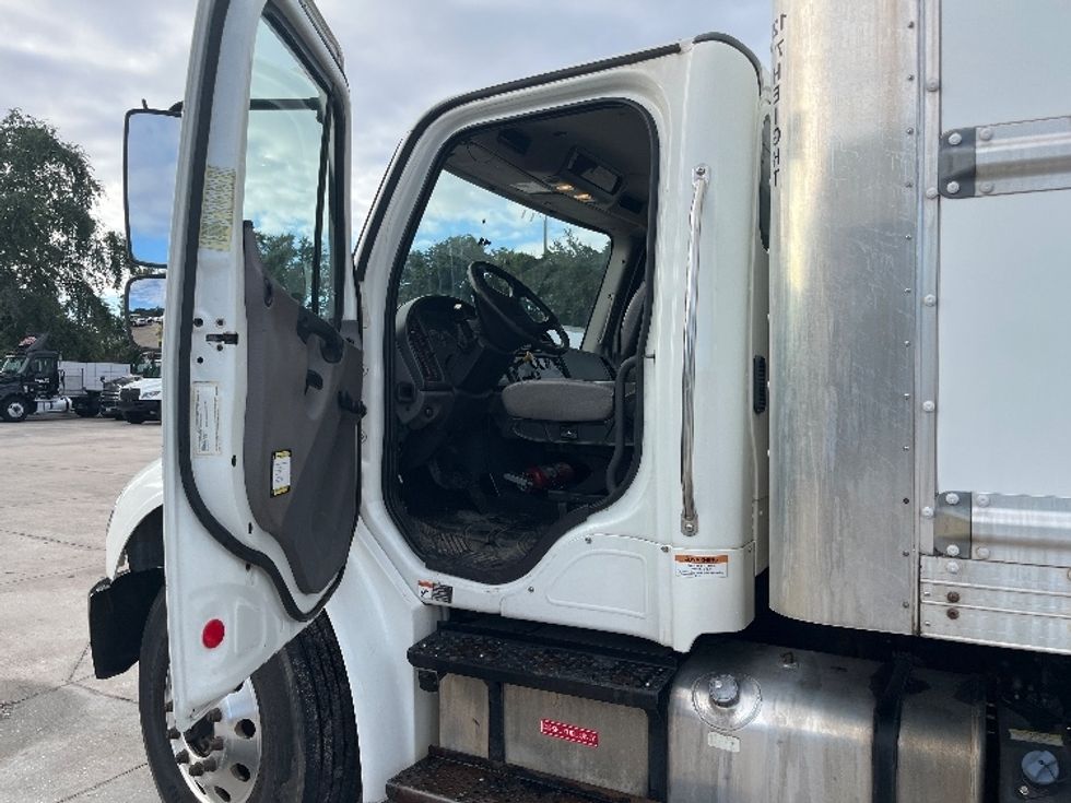 Medium Duty Box Truck-Light and Medium Duty Trucks-Freightliner-2019-M2-Orlando-FL-161,717\n\t\tmiles-$ 55,000 - Image 16
