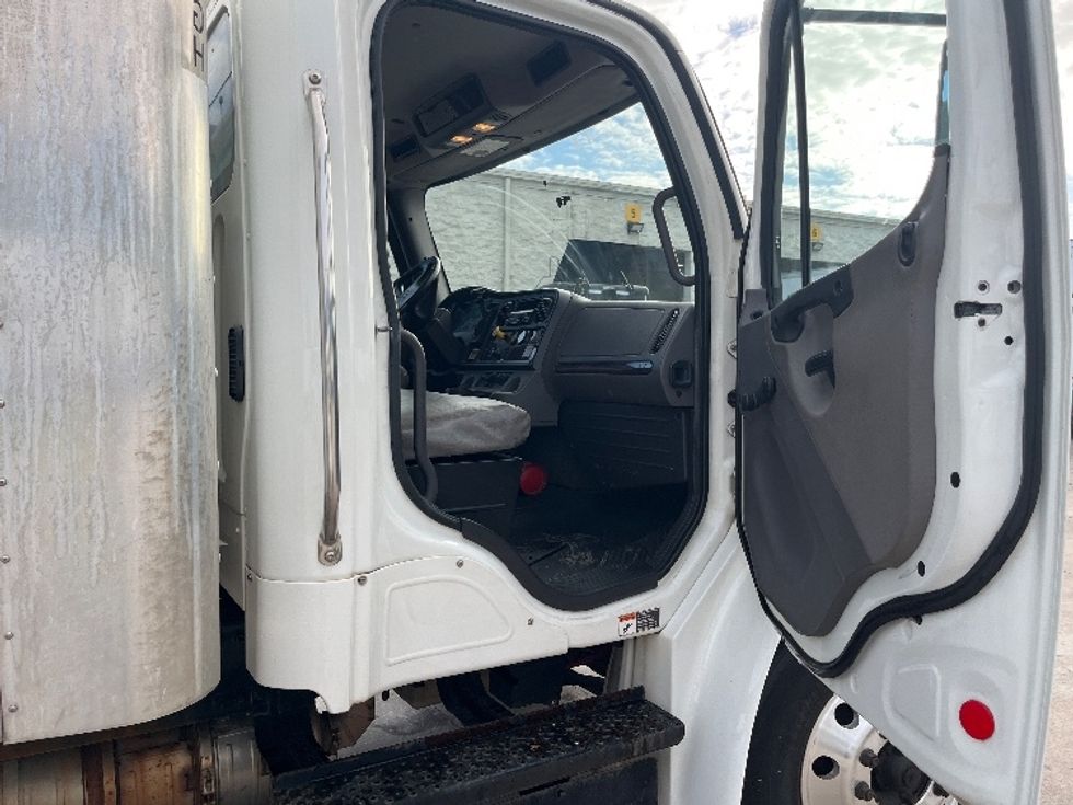 Medium Duty Box Truck-Light and Medium Duty Trucks-Freightliner-2019-M2-Orlando-FL-161,717\n\t\tmiles-$ 55,000 - Image 20