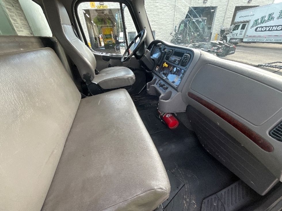 Medium Duty Box Truck-Light and Medium Duty Trucks-Freightliner-2019-M2-Orlando-FL-161,717\n\t\tmiles-$ 55,000 - Image 21