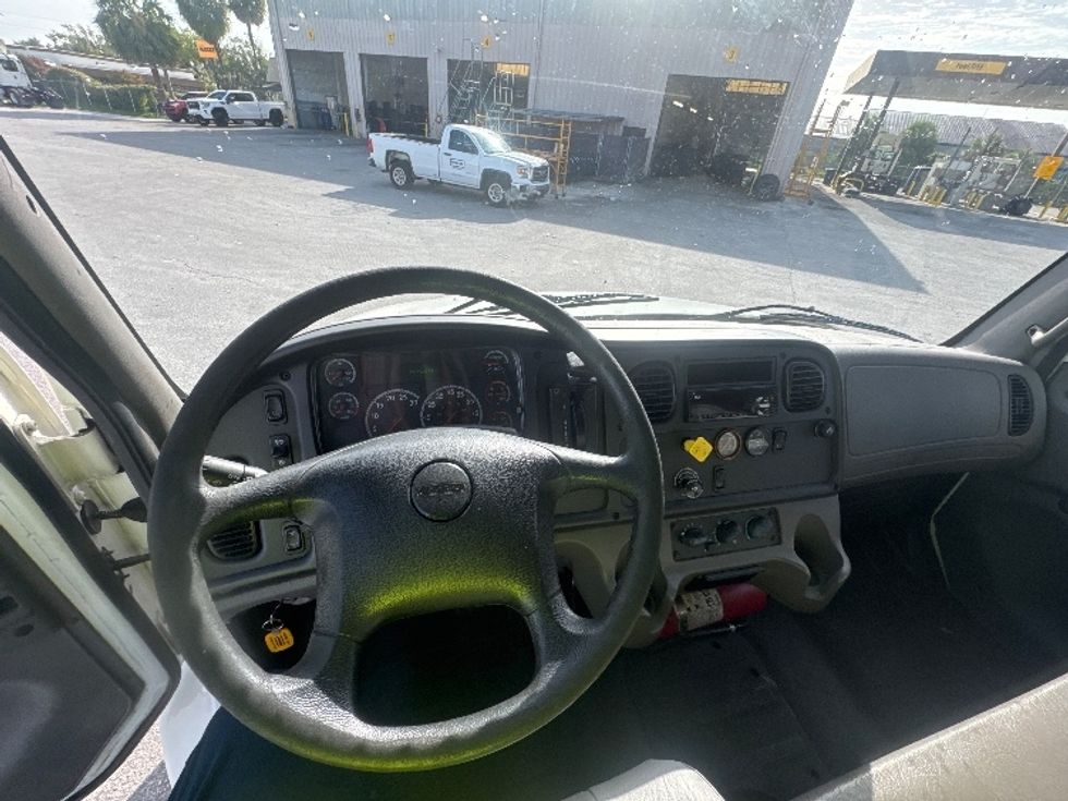 Medium Duty Box Truck-Light and Medium Duty Trucks-Freightliner-2019-M2-Orlando-FL-197,687\n\t\tmiles-$ 47,250 - Image 18