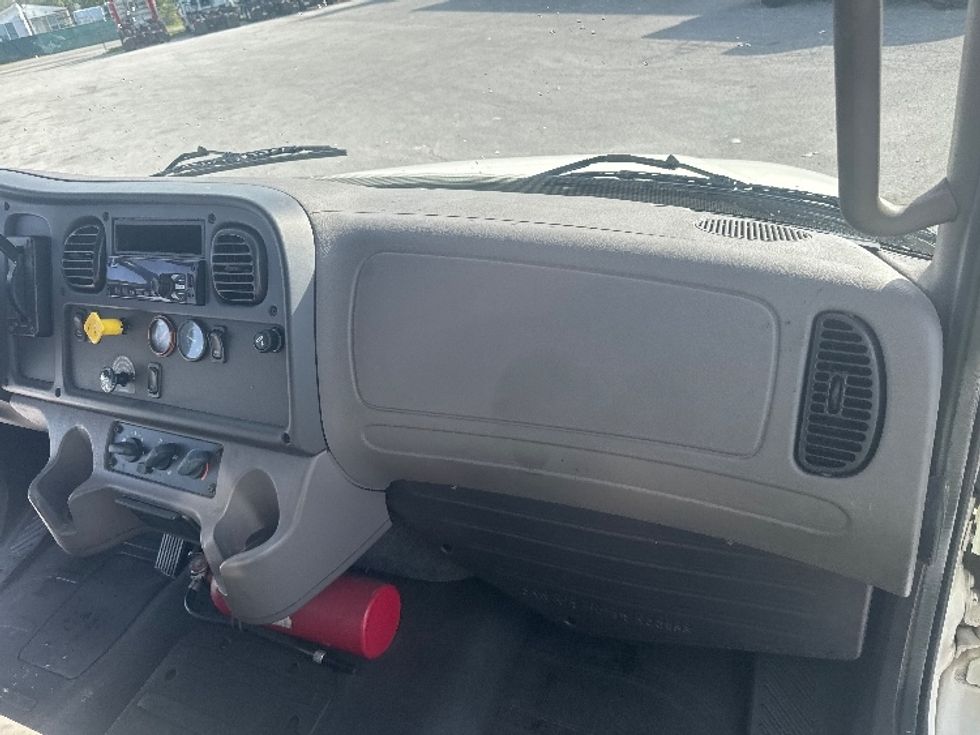 Medium Duty Box Truck-Light and Medium Duty Trucks-Freightliner-2019-M2-Orlando-FL-197,687\n\t\tmiles-$ 47,250 - Image 21