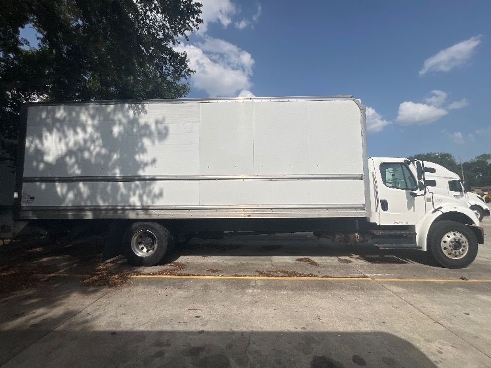 Medium Duty Box Truck-Light and Medium Duty Trucks-Freightliner-2019-M2-Orlando-FL-222,615\n\t\tmiles-$ 13,000 - Image 15