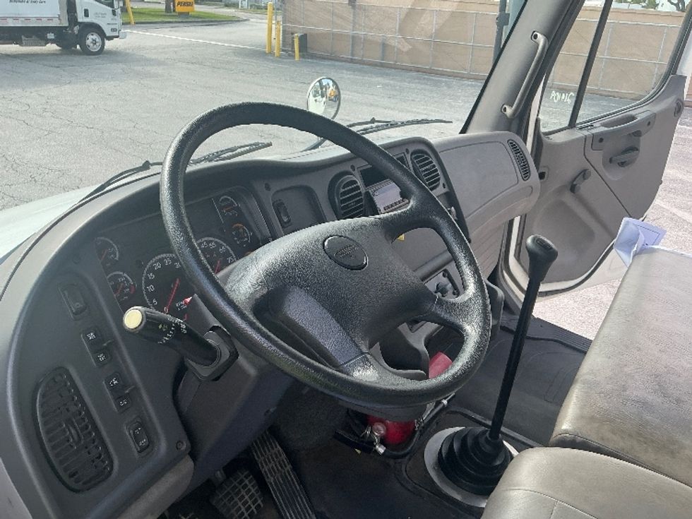 Medium Duty Box Truck-Light and Medium Duty Trucks-Freightliner-2019-M2-Orlando-FL-342,067\n\t\tmiles-$ 21,250 - Image 19