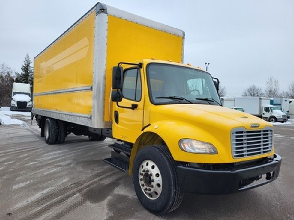 Medium Duty Box Truck-Light and Medium Duty Trucks-Freightliner-2019-M2-Oshawa-ON-232,143\n\t\tkm-$ 69,000 - Image 3