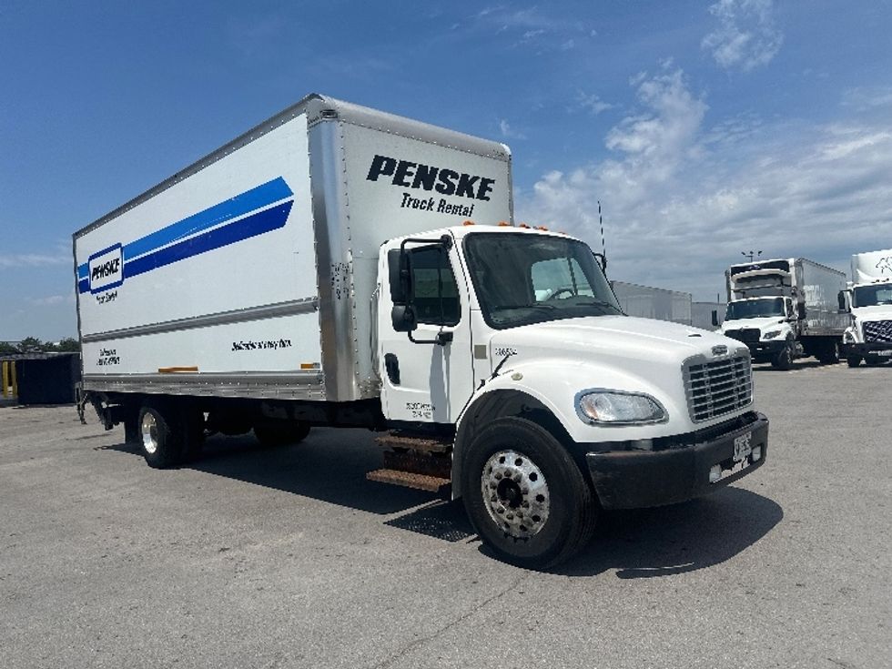Medium Duty Box Truck-Light and Medium Duty Trucks-Freightliner-2019-M2-Oshawa-ON-277,445\n\t\tkm-$ 58,750 - Image 1