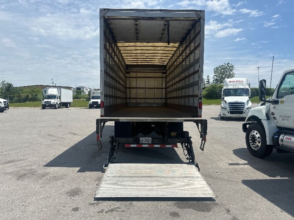 Medium Duty Box Truck-Light and Medium Duty Trucks-Freightliner-2019-M2-Oshawa-ON-277,445\n\t\tkm-$ 58,750 - Image 8