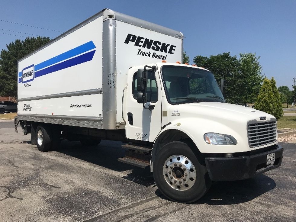 Medium Duty Box Truck-Light and Medium Duty Trucks-Freightliner-2019-M2-Oshawa-ON-356,117\n\t\tkm-$ 56,000 - Image 1