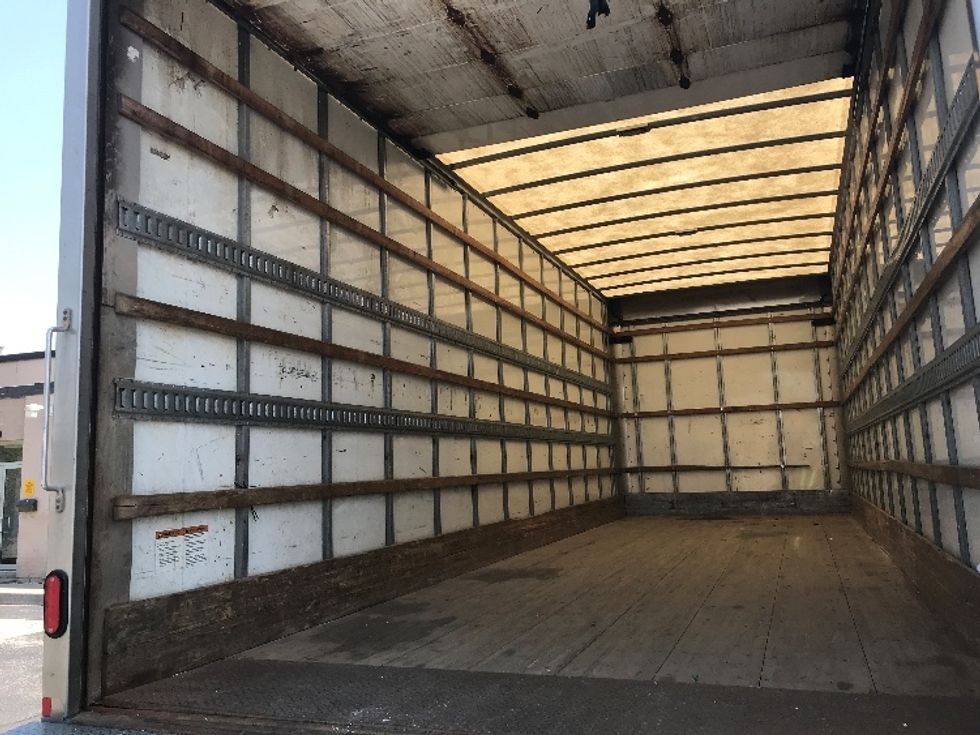 Medium Duty Box Truck-Light and Medium Duty Trucks-Freightliner-2019-M2-Oshawa-ON-356,117\n\t\tkm-$ 56,000 - Image 11