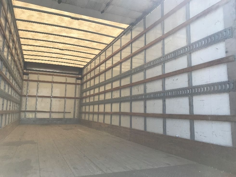 Medium Duty Box Truck-Light and Medium Duty Trucks-Freightliner-2019-M2-Oshawa-ON-356,117\n\t\tkm-$ 56,000 - Image 12