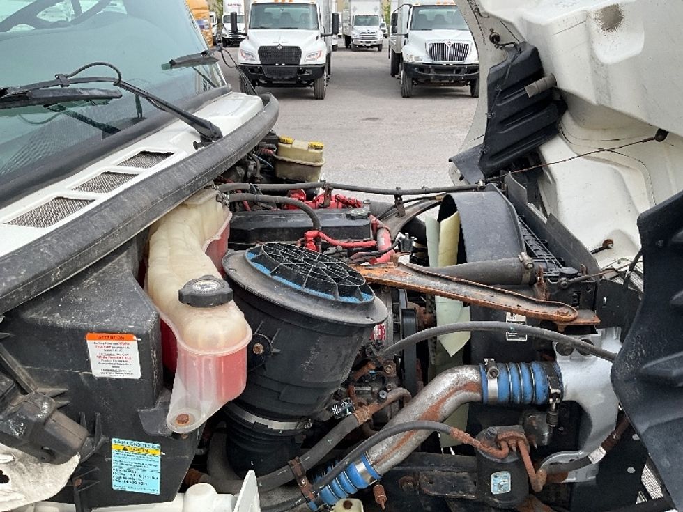 Medium Duty Box Truck-Light and Medium Duty Trucks-Freightliner-2019-M2-Ottawa-ON-255,095\n\t\tkm-$ 63,250 - Image 22