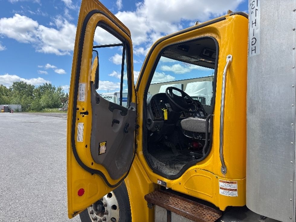 2019 Freightliner M2 106 Medium Duty photo 13