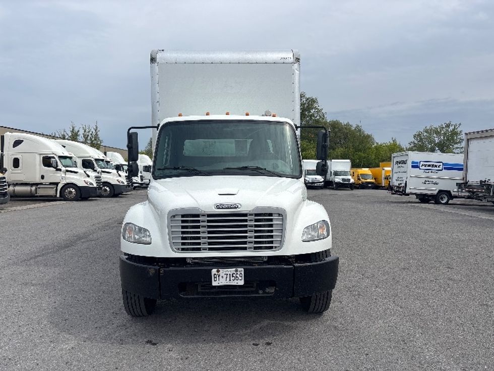 Medium Duty Box Truck-Light and Medium Duty Trucks-Freightliner-2019-M2-Ottawa-ON-310,266\n\t\tkm-$ 61,750 - Image 2