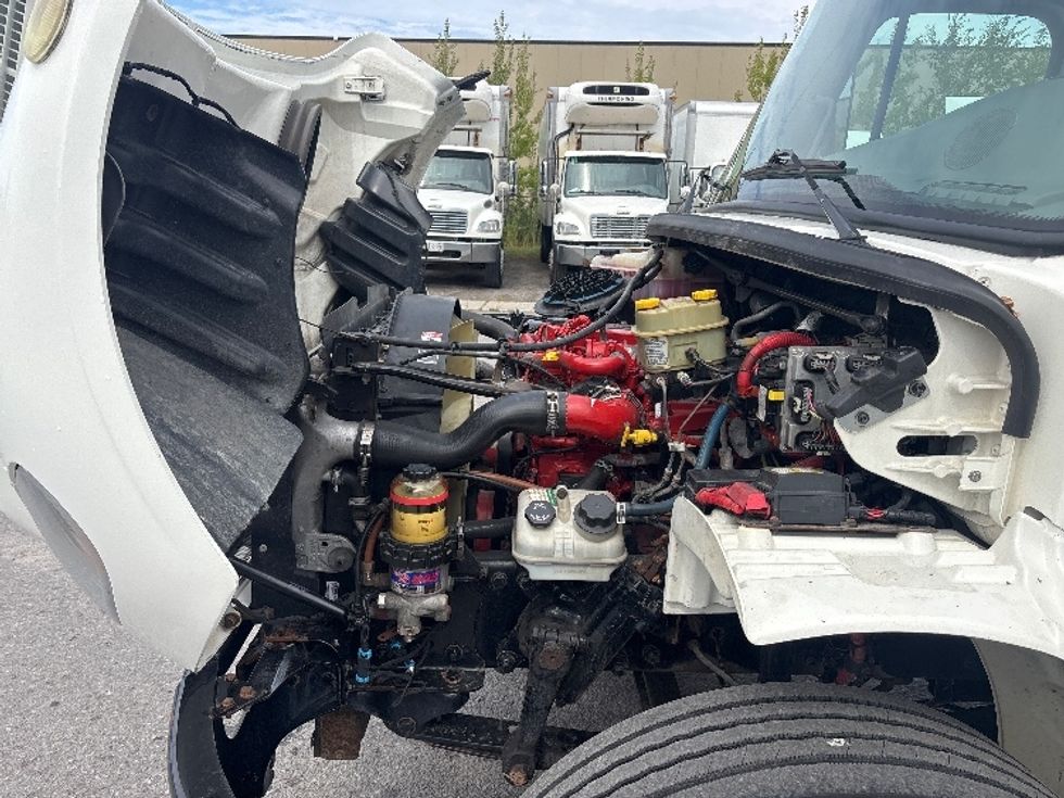 Medium Duty Box Truck-Light and Medium Duty Trucks-Freightliner-2019-M2-Ottawa-ON-310,266\n\t\tkm-$ 61,750 - Image 24