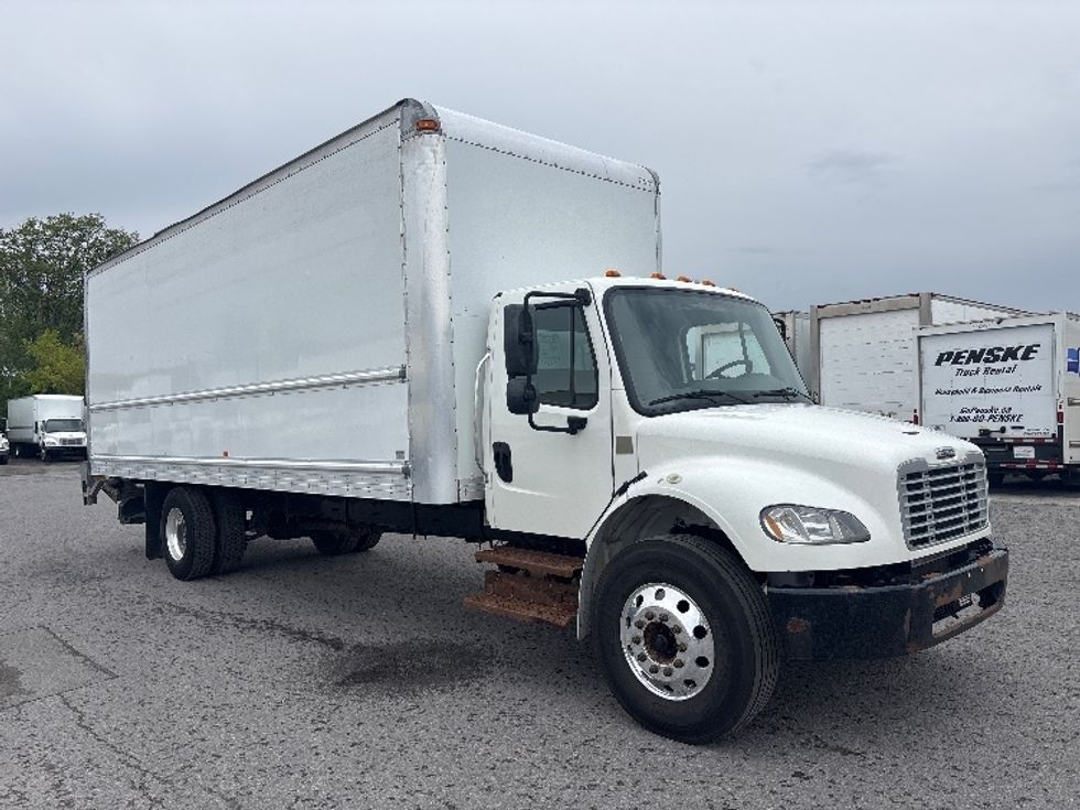 Medium Duty Box Truck-Light and Medium Duty Trucks-Freightliner-2019-M2-Ottawa-ON-344,578\n\t\tkm-$ 57,500 - Image 1