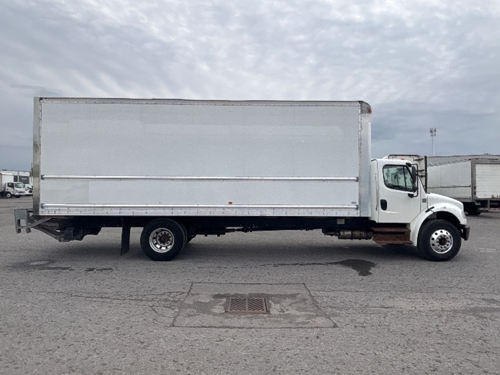 Medium Duty Box Truck-Light and Medium Duty Trucks-Freightliner-2019-M2-Ottawa-ON-344,578\n\t\tkm-$ 57,500 - Image 15