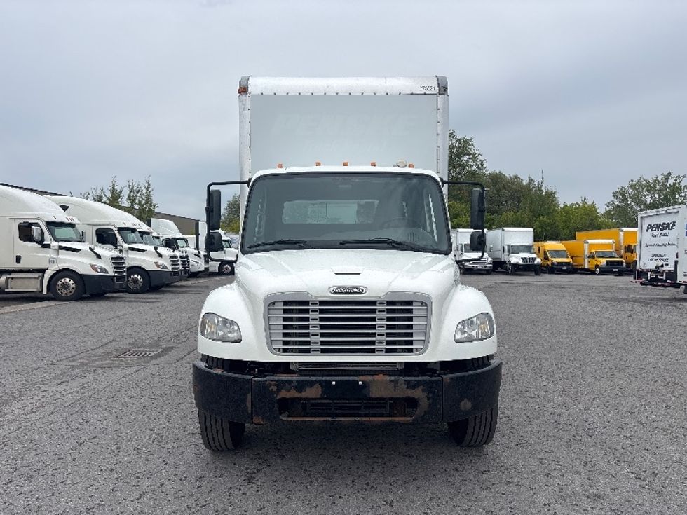 Medium Duty Box Truck-Light and Medium Duty Trucks-Freightliner-2019-M2-Ottawa-ON-344,578\n\t\tkm-$ 57,500 - Image 2