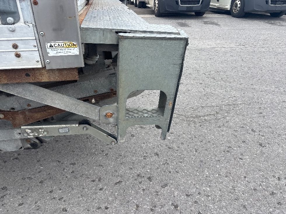 Medium Duty Box Truck-Light and Medium Duty Trucks-Freightliner-2019-M2-Ottawa-ON-344,578\n\t\tkm-$ 57,500 - Image 24