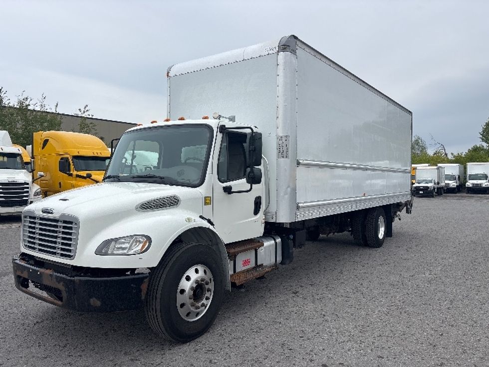 Medium Duty Box Truck-Light and Medium Duty Trucks-Freightliner-2019-M2-Ottawa-ON-344,578\n\t\tkm-$ 57,500 - Image 3
