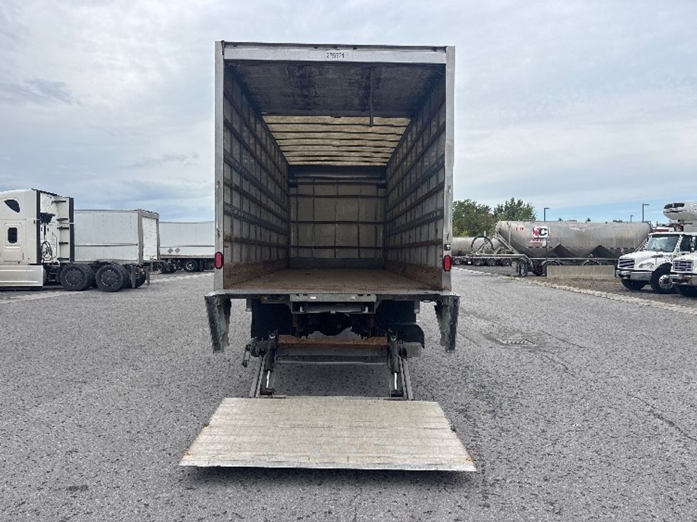 Medium Duty Box Truck-Light and Medium Duty Trucks-Freightliner-2019-M2-Ottawa-ON-344,578\n\t\tkm-$ 57,500 - Image 9