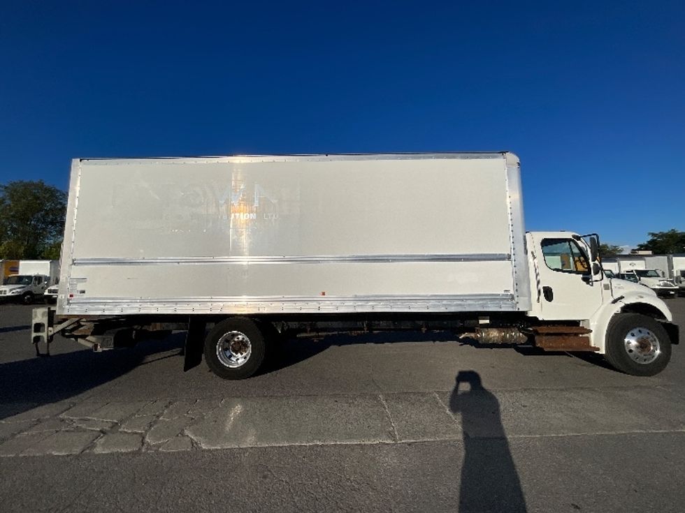Medium Duty Box Truck-Light and Medium Duty Trucks-Freightliner-2019-M2-Ottawa-ON-388,781\n\t\tkm-$ 52,000 - Image 15