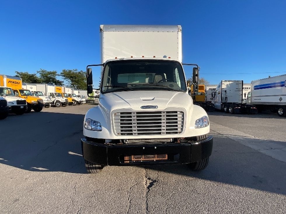 Medium Duty Box Truck-Light and Medium Duty Trucks-Freightliner-2019-M2-Ottawa-ON-388,781\n\t\tkm-$ 52,000 - Image 2