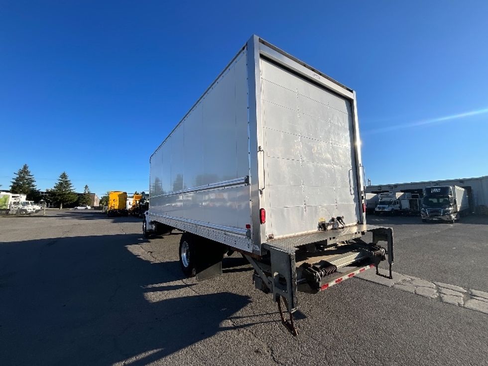 Medium Duty Box Truck-Light and Medium Duty Trucks-Freightliner-2019-M2-Ottawa-ON-388,781\n\t\tkm-$ 52,000 - Image 6