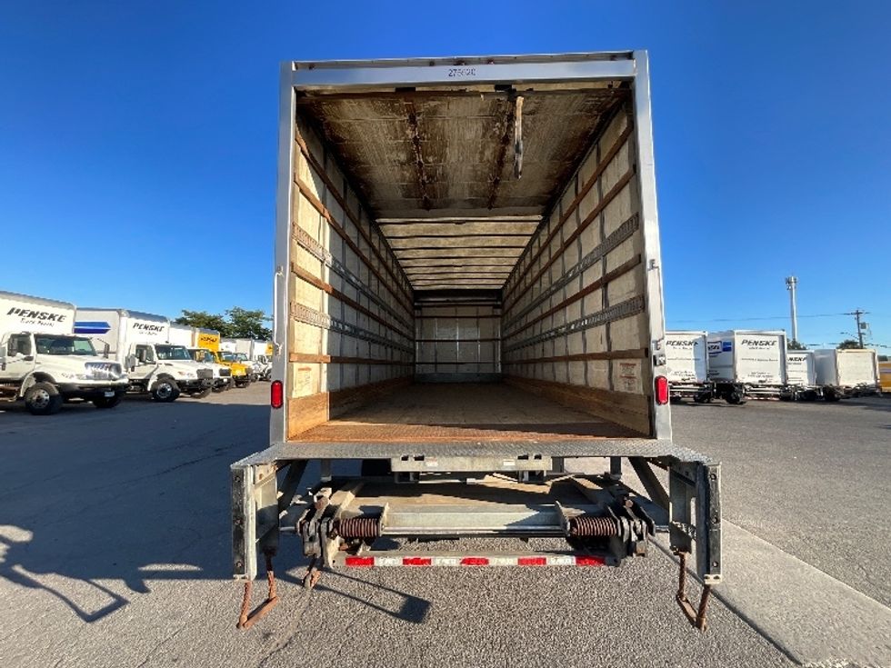Medium Duty Box Truck-Light and Medium Duty Trucks-Freightliner-2019-M2-Ottawa-ON-388,781\n\t\tkm-$ 52,000 - Image 8