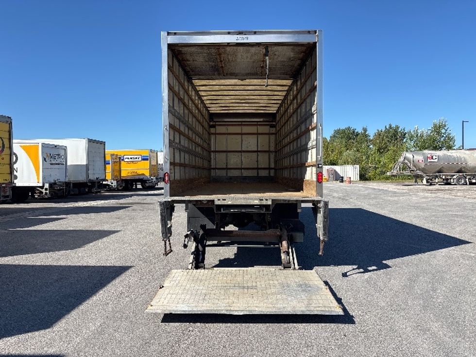 Medium Duty Box Truck-Light and Medium Duty Trucks-Freightliner-2019-M2-Ottawa-ON-482,787\n\t\tkm-$ 36,000 - Image 10