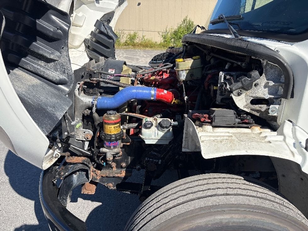 Medium Duty Box Truck-Light and Medium Duty Trucks-Freightliner-2019-M2-Ottawa-ON-482,787\n\t\tkm-$ 36,000 - Image 24