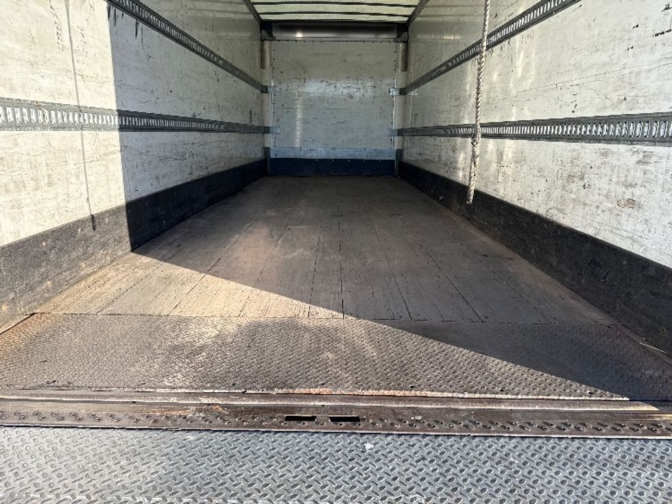 Medium Duty Box Truck-Light and Medium Duty Trucks-Freightliner-2019-M2-Parkersburg-WV-210,507\n\t\tmiles-$ 46,000 - Image 10