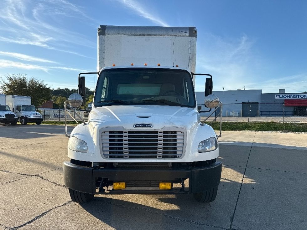 Medium Duty Box Truck-Light and Medium Duty Trucks-Freightliner-2019-M2-Parkersburg-WV-210,507\n\t\tmiles-$ 46,000 - Image 2