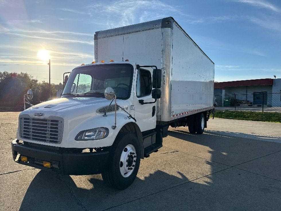Medium Duty Box Truck-Light and Medium Duty Trucks-Freightliner-2019-M2-Parkersburg-WV-210,507\n\t\tmiles-$ 46,000 - Image 3