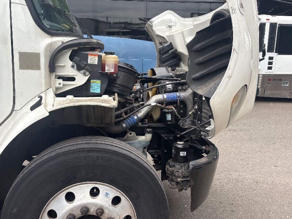 Medium Duty Box Truck-Light and Medium Duty Trucks-Freightliner-2019-M2-Parsippany-NJ-116,594\n\t\tmiles-$ 56,250 - Image 23