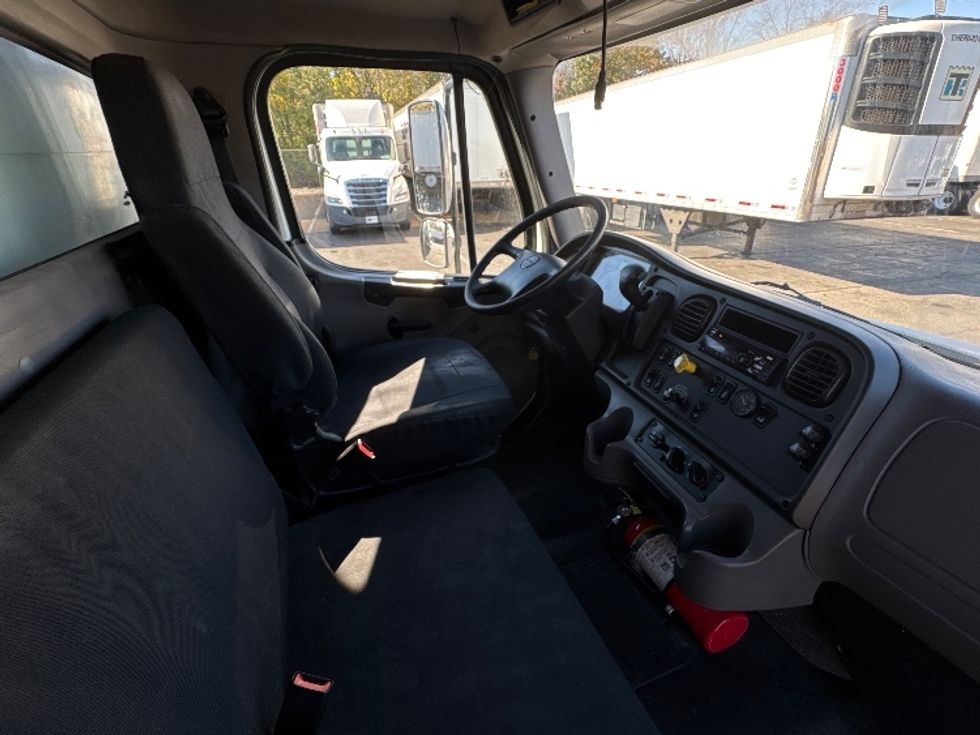 Medium Duty Box Truck-Light and Medium Duty Trucks-Freightliner-2019-M2-Parsippany-NJ-140,563\n\t\tmiles-$ 47,000 - Image 22