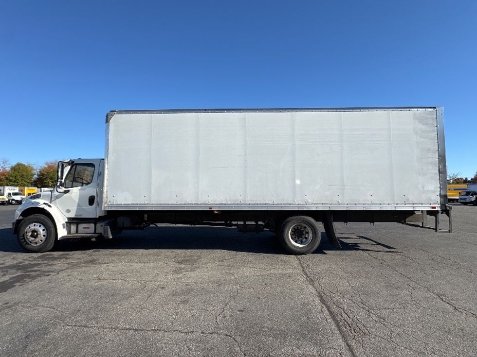 Medium Duty Box Truck-Light and Medium Duty Trucks-Freightliner-2019-M2-Parsippany-NJ-140,563\n\t\tmiles-$ 47,000 - Image 4