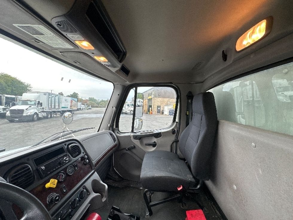 Medium Duty Box Truck-Light and Medium Duty Trucks-Freightliner-2019-M2-Parsippany-NJ-157,967\n\t\tmiles-$ 41,250 - Image 18