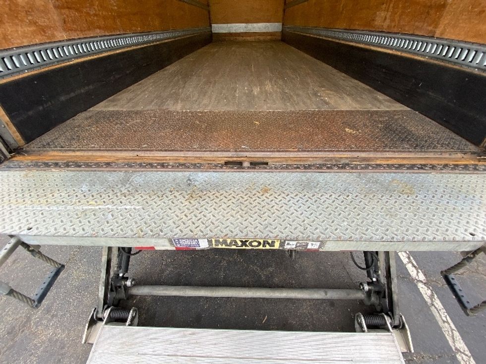 Medium Duty Box Truck-Light and Medium Duty Trucks-Freightliner-2019-M2-Parsippany-NJ-228,364\n\t\tmiles-$ 32,500 - Image 10