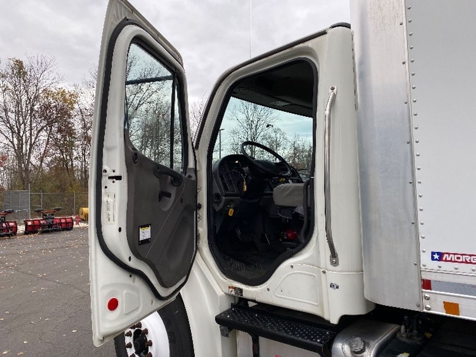 Medium Duty Box Truck-Light and Medium Duty Trucks-Freightliner-2019-M2-Parsippany-NJ-228,364\n\t\tmiles-$ 32,500 - Image 16