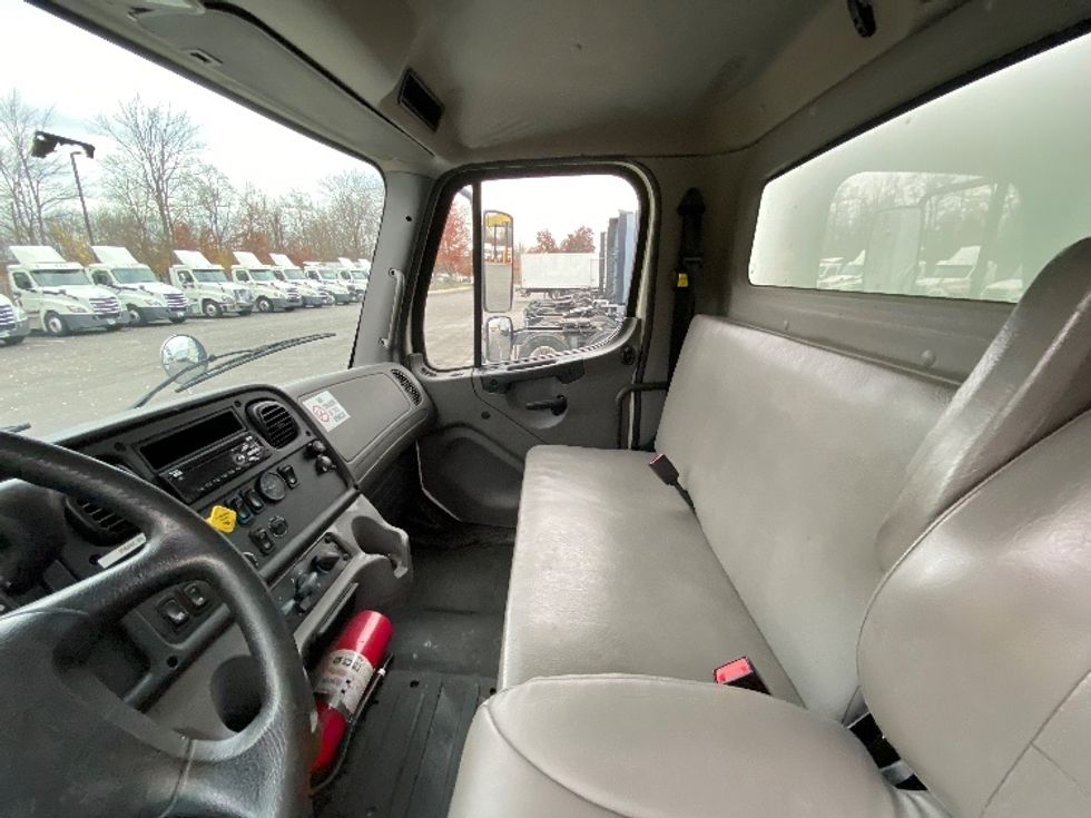 Medium Duty Box Truck-Light and Medium Duty Trucks-Freightliner-2019-M2-Parsippany-NJ-228,364\n\t\tmiles-$ 32,500 - Image 19