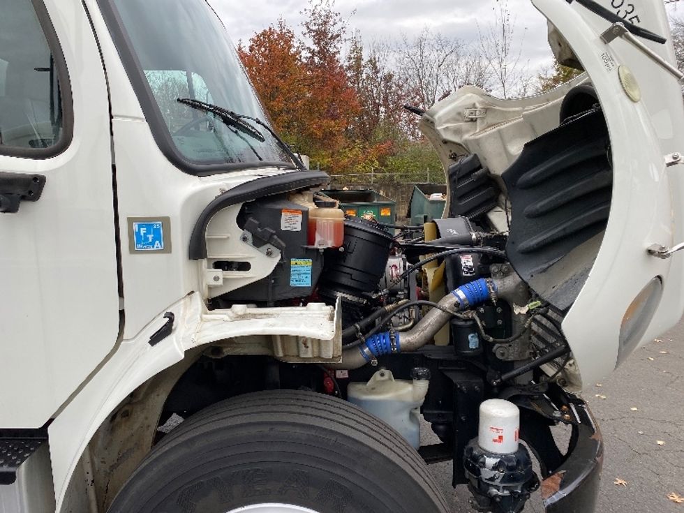 Medium Duty Box Truck-Light and Medium Duty Trucks-Freightliner-2019-M2-Parsippany-NJ-228,364\n\t\tmiles-$ 32,500 - Image 23