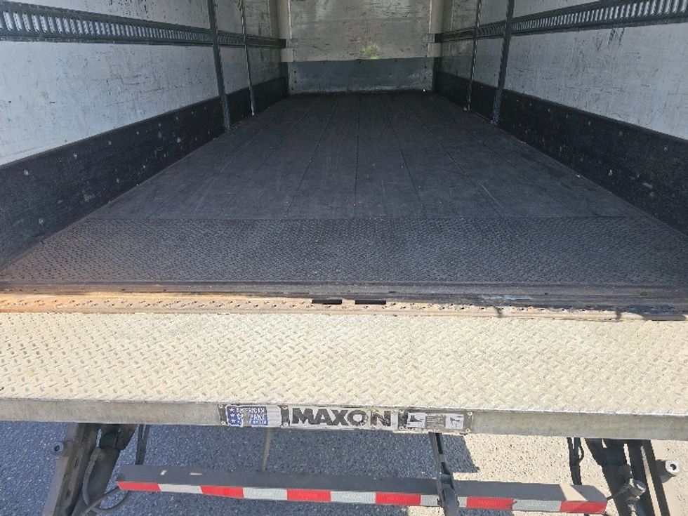 Medium Duty Box Truck-Light and Medium Duty Trucks-Freightliner-2019-M2-Parsippany-NJ-228,710\n\t\tmiles-$ 38,250 - Image 10
