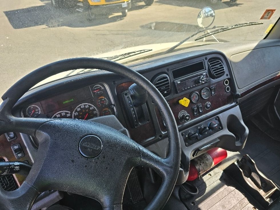 Medium Duty Box Truck-Light and Medium Duty Trucks-Freightliner-2019-M2-Parsippany-NJ-228,710\n\t\tmiles-$ 38,250 - Image 18