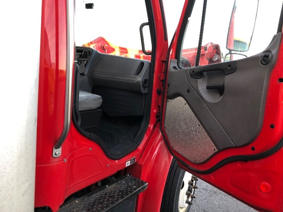 Medium Duty Box Truck-Light and Medium Duty Trucks-Freightliner-2019-M2-Pasco-WA-159,329\n\t\tmiles-$ 51,750 - Image 20