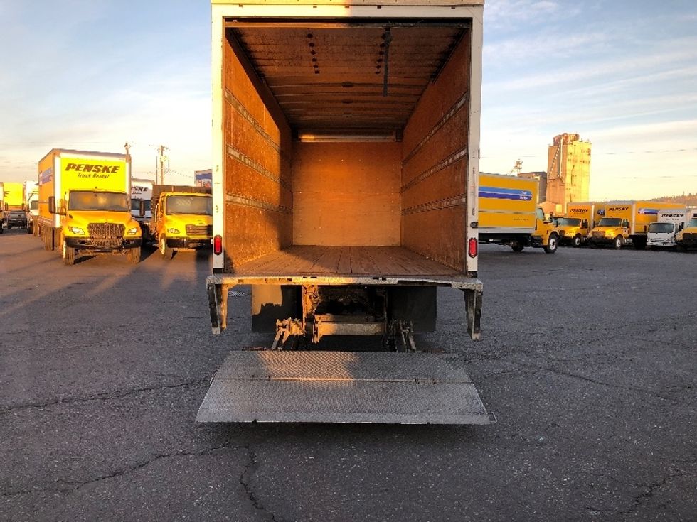 Medium Duty Box Truck-Light and Medium Duty Trucks-Freightliner-2019-M2-Pasco-WA-159,329\n\t\tmiles-$ 51,750 - Image 9